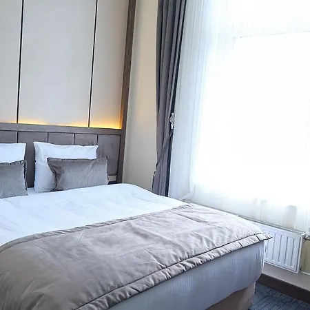 Muenden Отель *