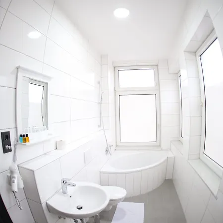 Отель Muenden *